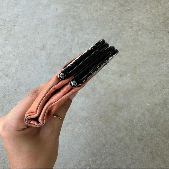 Hobo Lauren Clutch Wallet - Picture 7 of 11